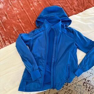 Lululemon Blue Run Windbreaker - Size 6